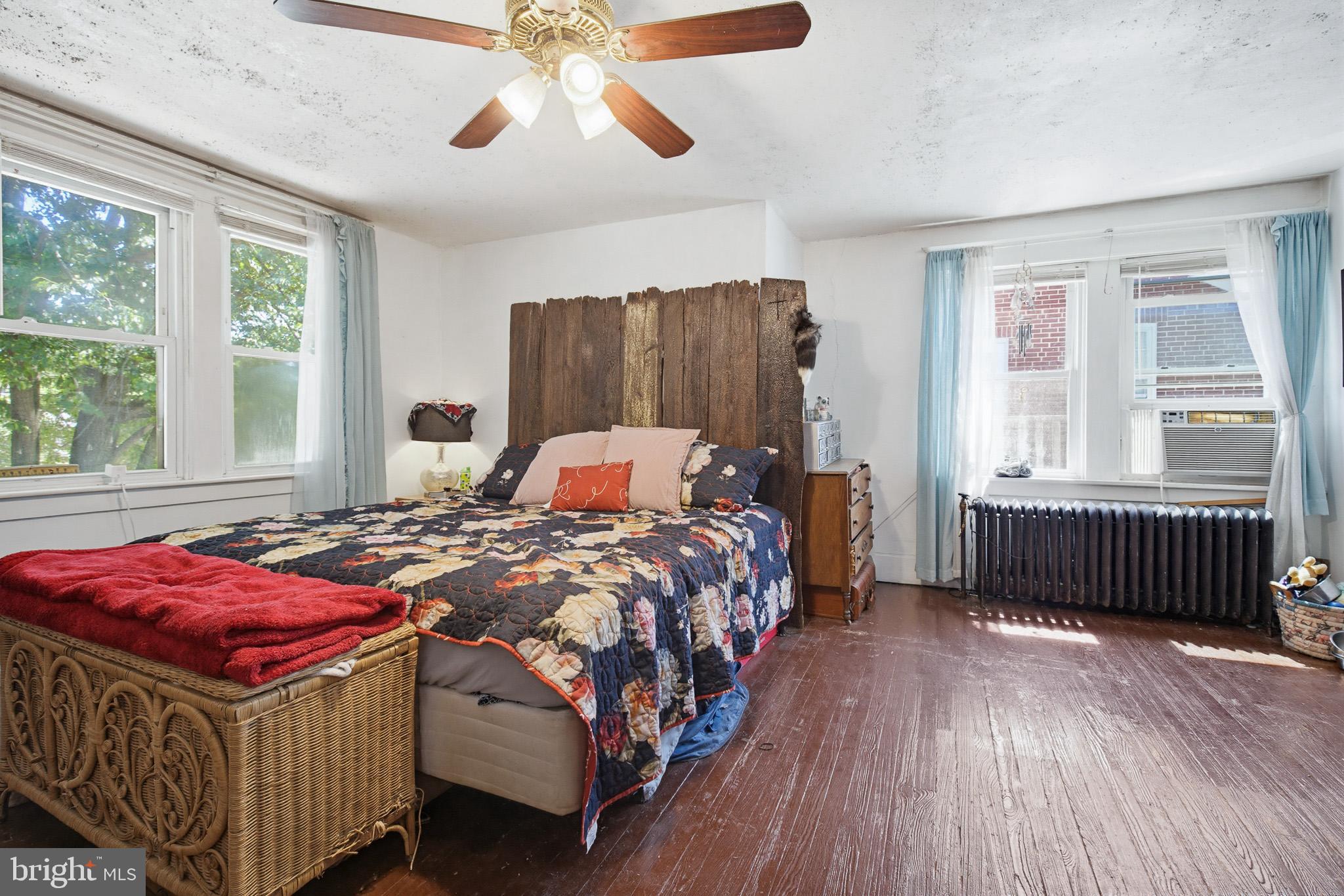 306 East High Street Manheim, PA 17545 - Photo 13 of 20 Bedroom 2