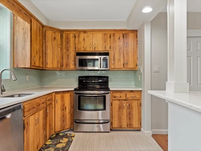 $339,900 | 977 Westford Street, Unit 4, Lowell, MA 01851