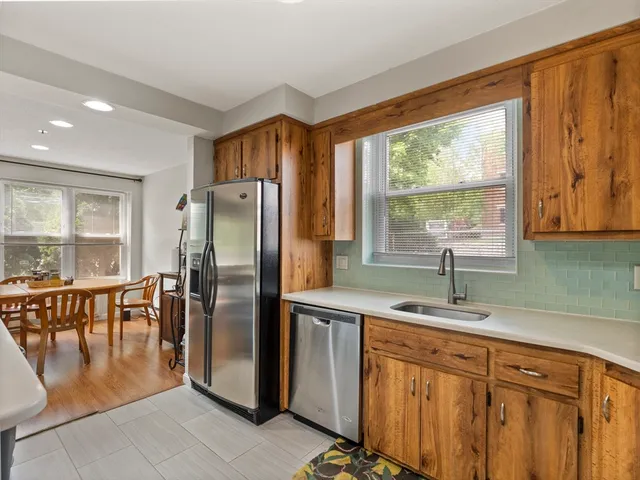 $339,900 | 977 Westford Street, Unit 4, Lowell, MA 01851