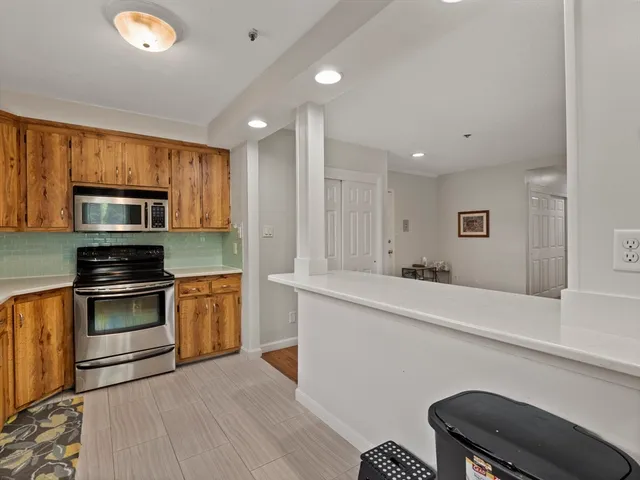 $339,900 | 977 Westford Street, Unit 4, Lowell, MA 01851