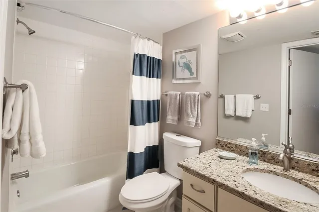 $6,300 | 1326 Siesta Bayside Drive, Unit 1326D, Sarasota, FL 34242