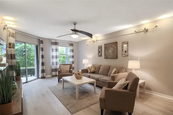 $6,300 | 1326 Siesta Bayside Drive, Unit 1326D, Sarasota, FL 34242