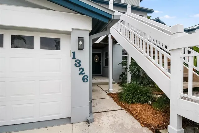 $6,300 | 1326 Siesta Bayside Drive, Unit 1326D, Sarasota, FL 34242