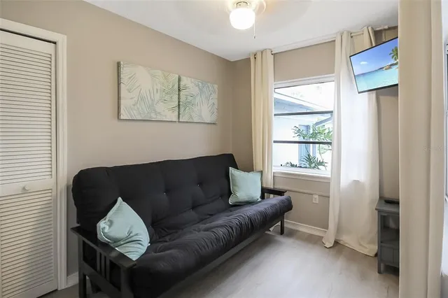 $6,300 | 1326 Siesta Bayside Drive, Unit 1326D, Sarasota, FL 34242