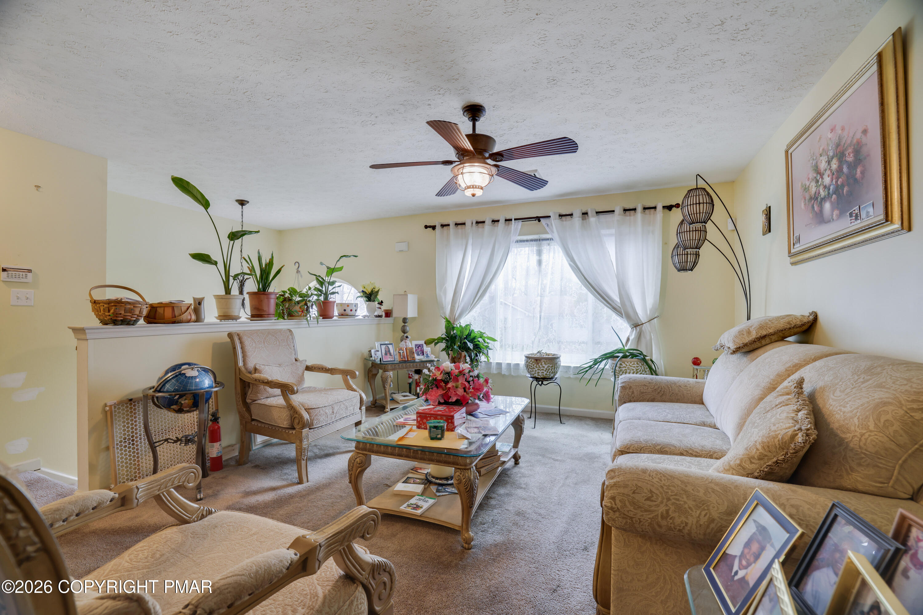 2137 Freedom Way Pocono Summit, PA 18346 - Photo 2 of 71 26-RBP53885