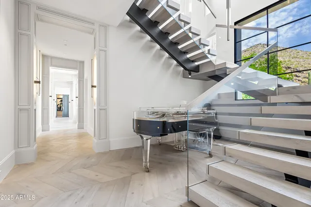 a view of entryway and hall