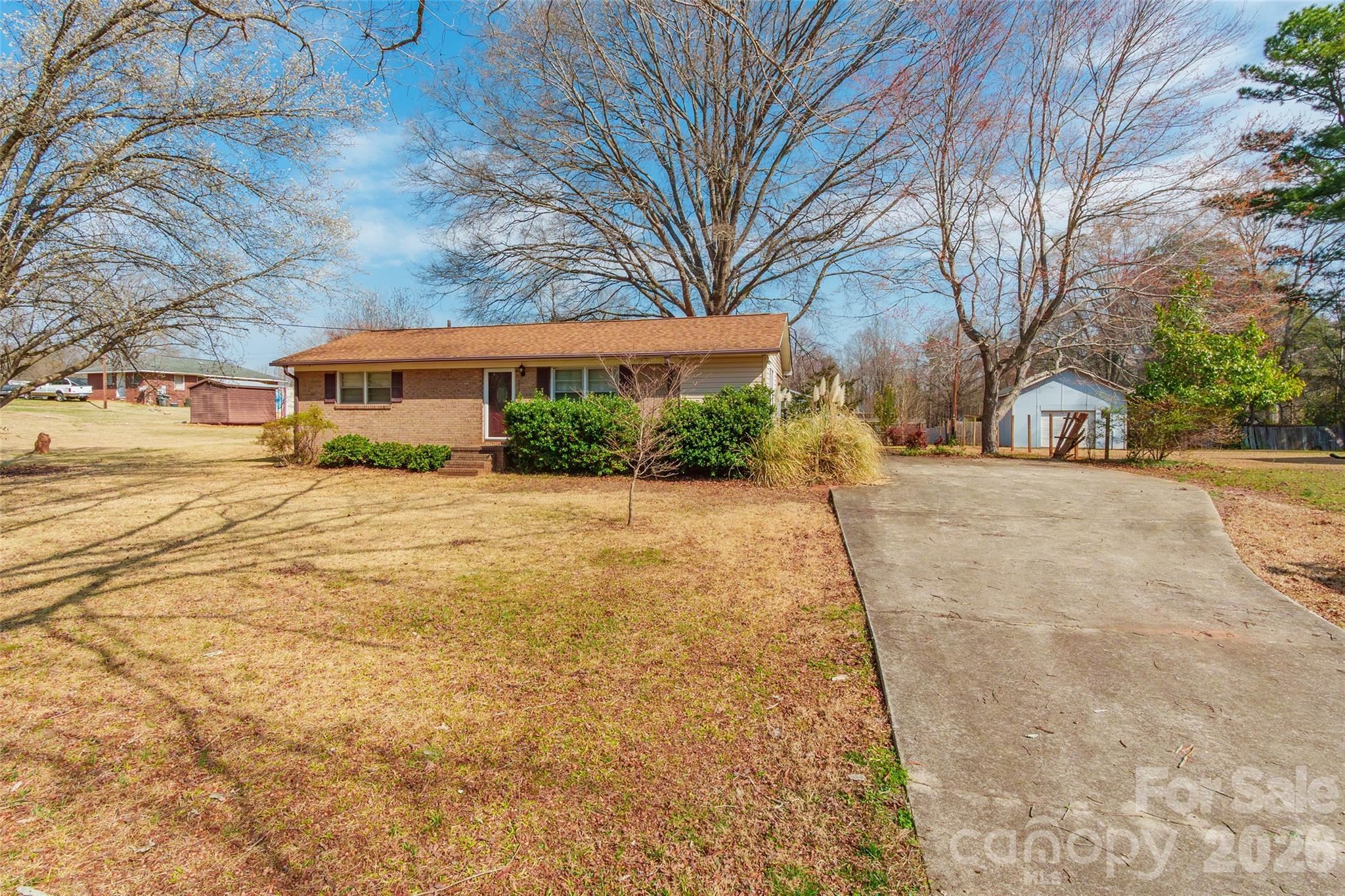 203 Cottage Place York, SC 29745 - Photo 2 of 28
