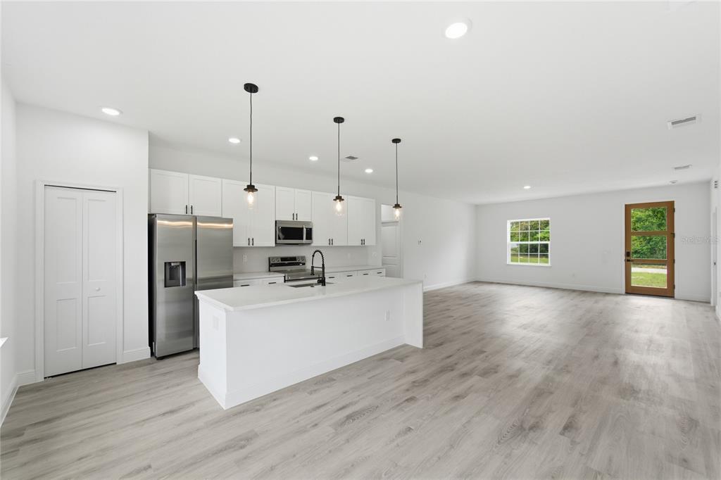 16390 Southwest 27th Terrace Road Ocala, FL 34473 - Photo 11 of 35