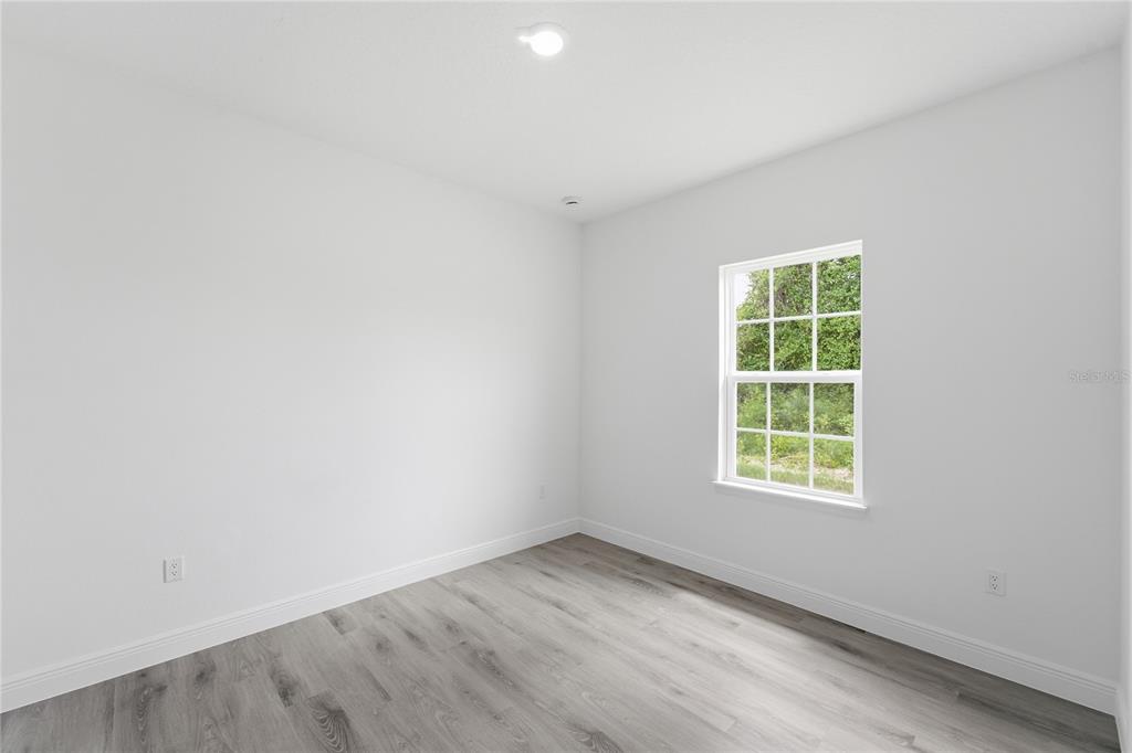 16390 Southwest 27th Terrace Road Ocala, FL 34473 - Photo 21 of 35