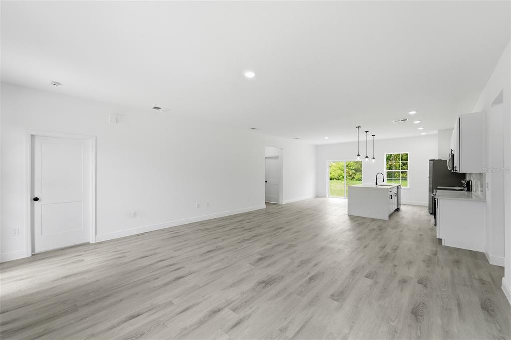 16390 Southwest 27th Terrace Road Ocala, FL 34473 - Photo 4 of 35