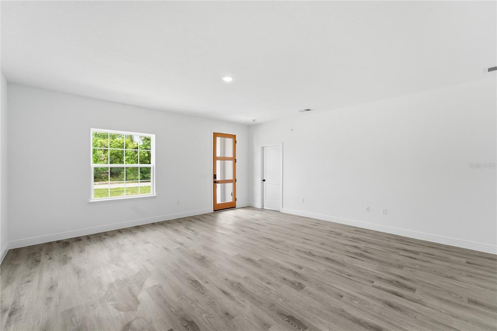 16390 Southwest 27th Terrace Road Ocala, FL 34473 - Photo 5 of 35