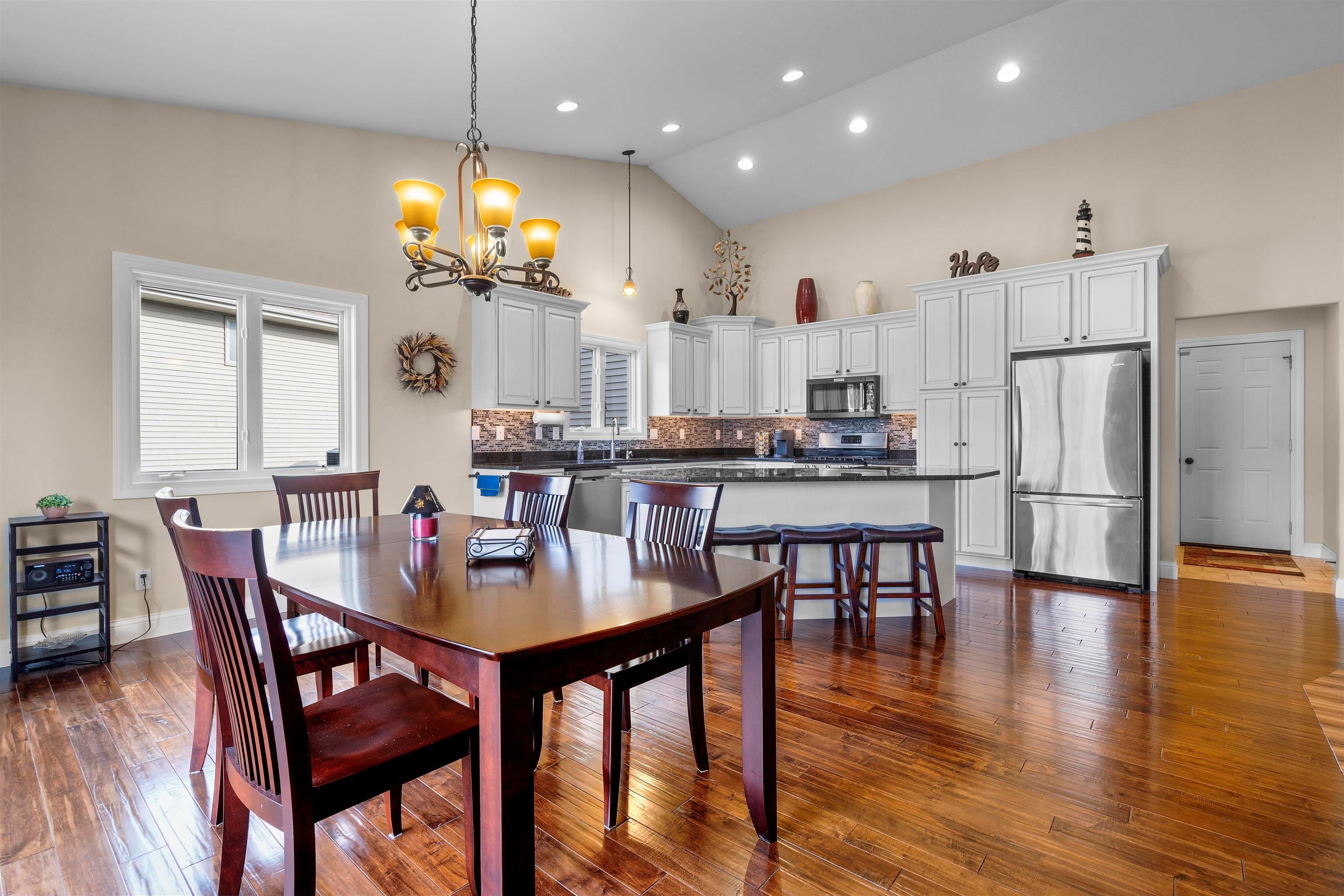 5630 Clay Ridge Drive Dubuque, IA 52002 - Photo 6 of 17 Gallery Image 6