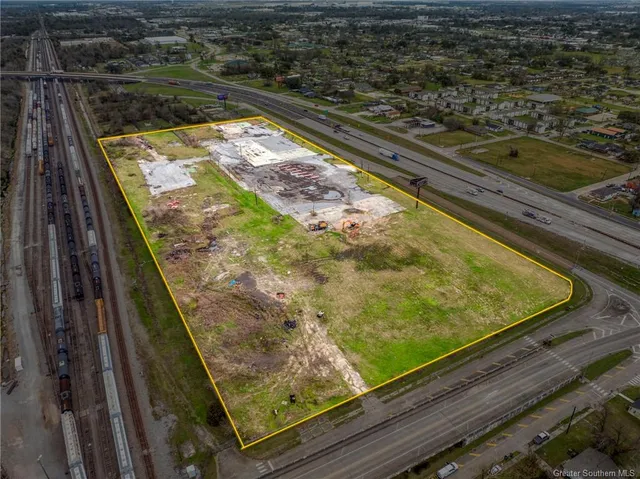 $5,000,000 | 1825 Interstate 10, Unit INTERSTATE, Lake Charles, LA 70601