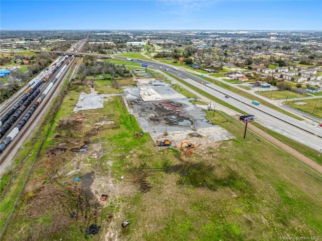 $5,000,000 | 1825 Interstate 10, Unit INTERSTATE, Lake Charles, LA 70601