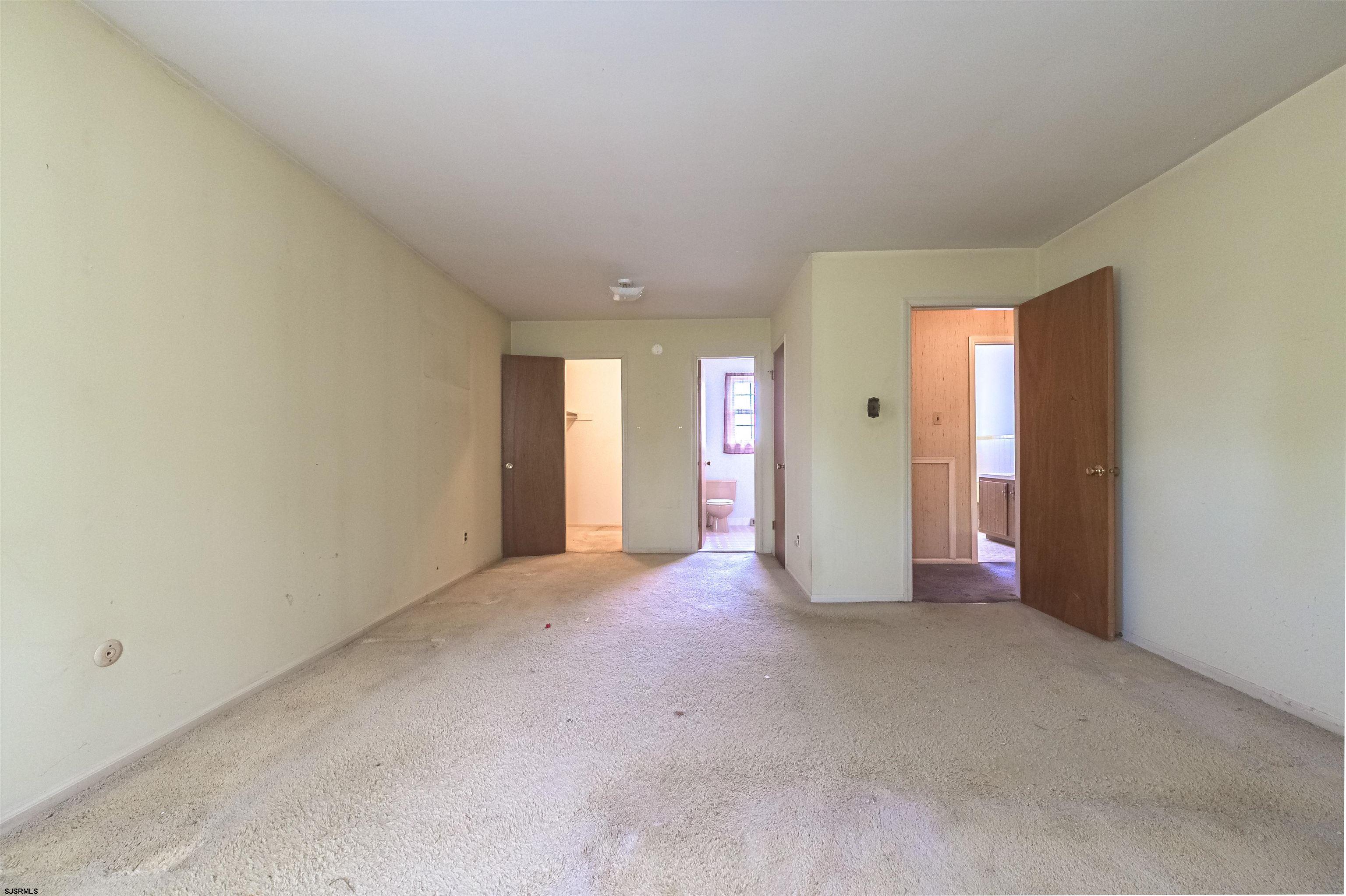 125 North Shore Road Marmora, NJ 08223 - Photo 24 of 29 an empty room with a natural light