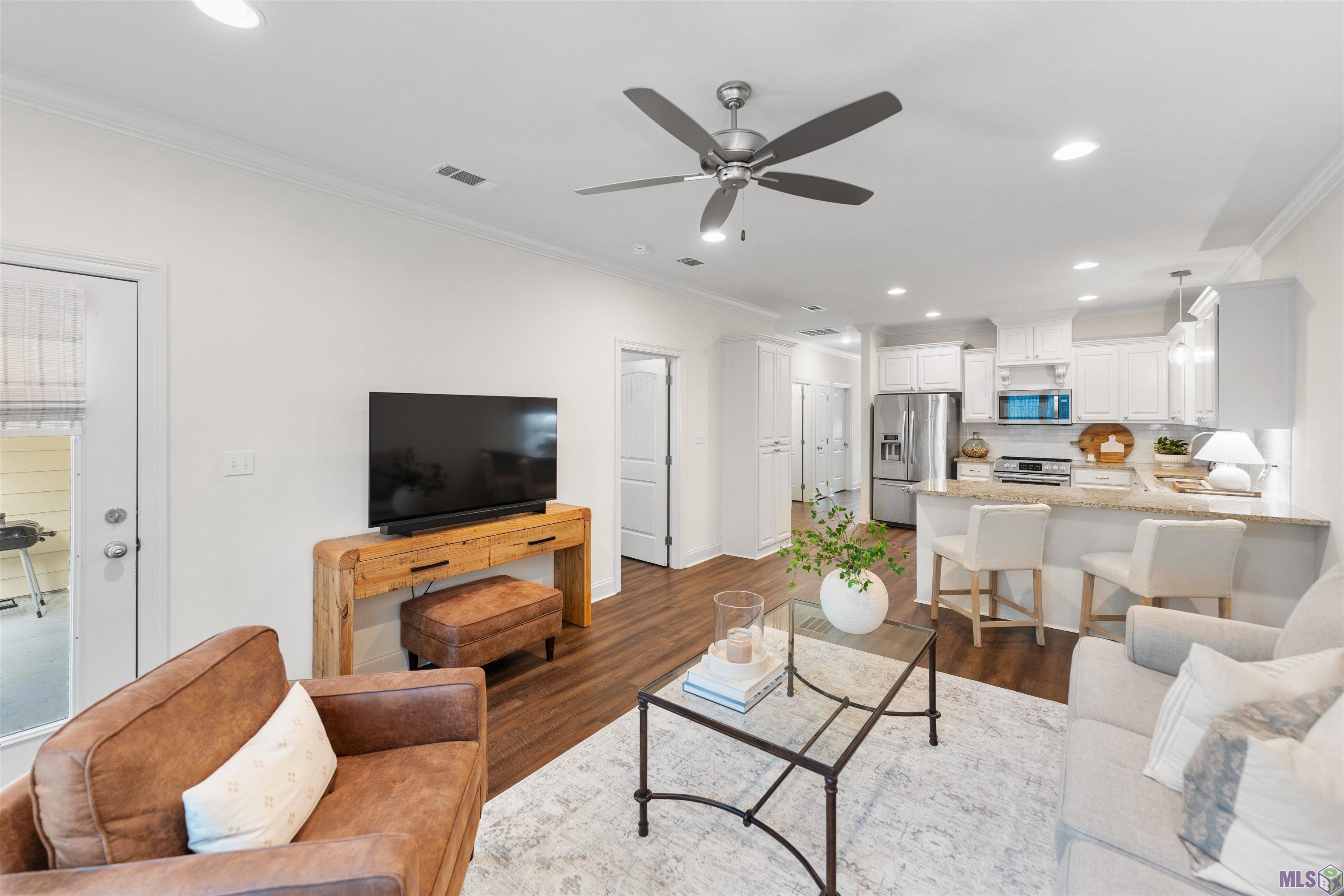 9017 Lockhart Road, Unit 5C Denham Springs, LA 70726 - Photo 3 of 13 Gallery Image 3