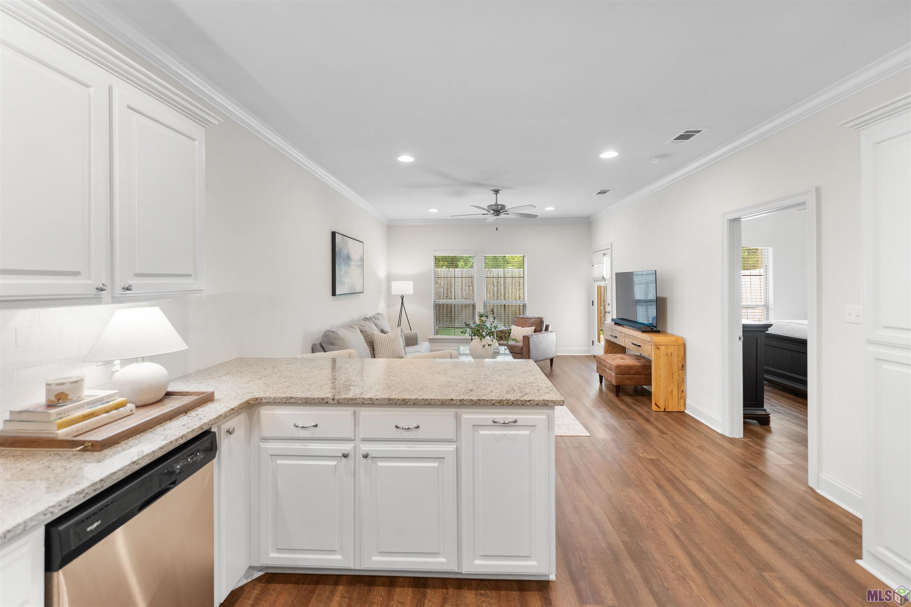 9017 Lockhart Road, Unit 5C Denham Springs, LA 70726 - Photo 6 of 13 Gallery Image 6
