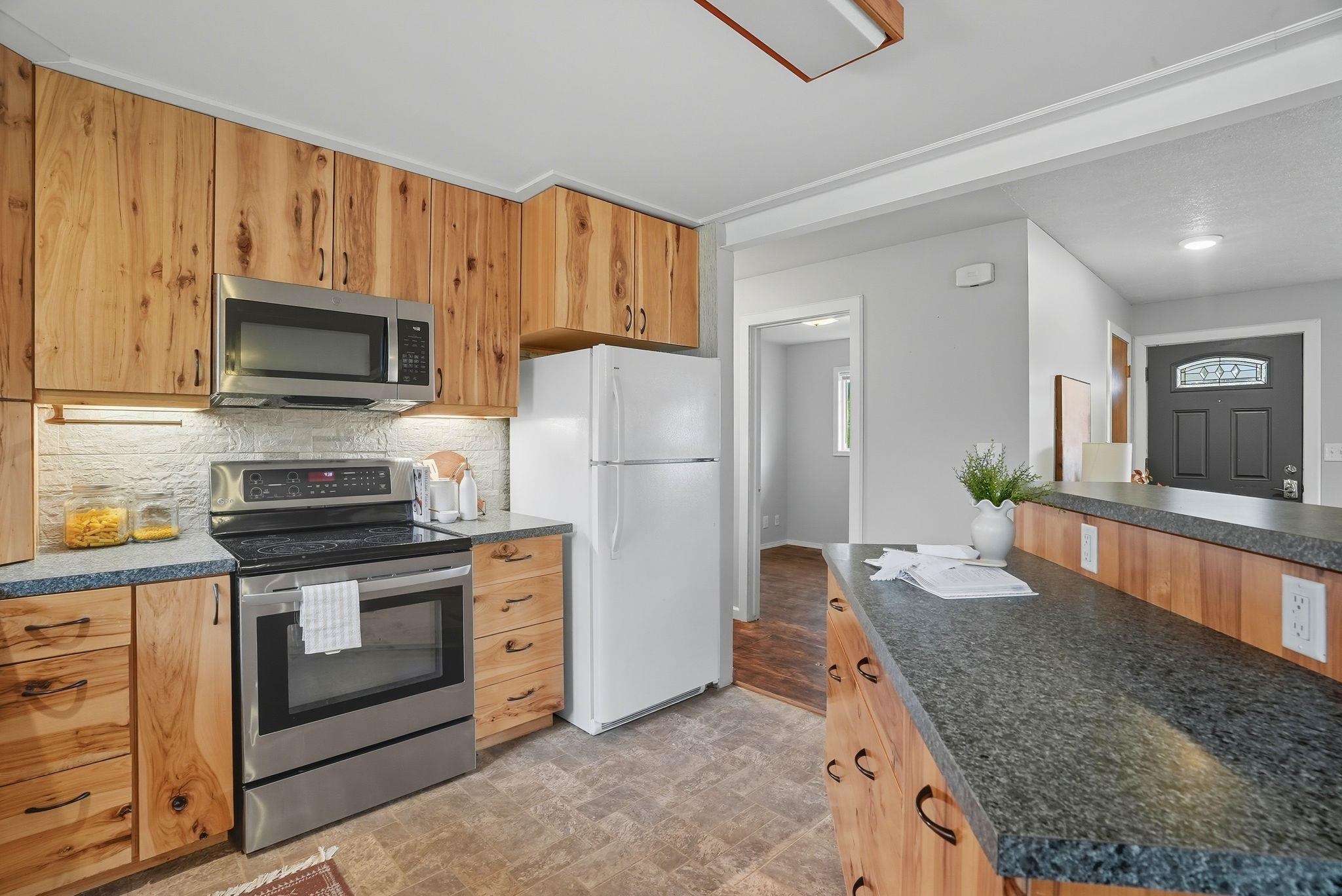 908 North Ravalli Court Spokane Valley, WA 99037 - Photo 17 of 31