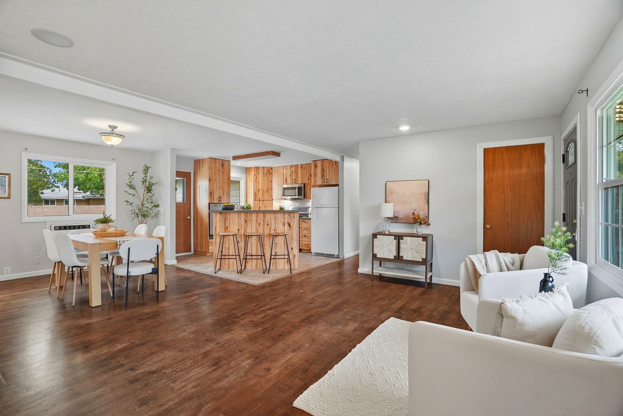 908 North Ravalli Court Spokane Valley, WA 99037 - Photo 4 of 31