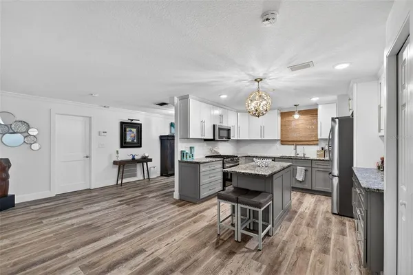$1,749,000 | 136 Windward Island, Clearwater Beach, FL 33767