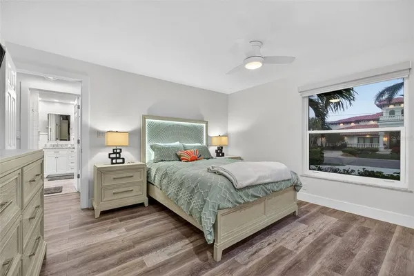 $1,749,000 | 136 Windward Island, Clearwater Beach, FL 33767