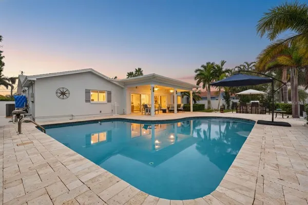 $1,749,000 | 136 Windward Island, Clearwater Beach, FL 33767