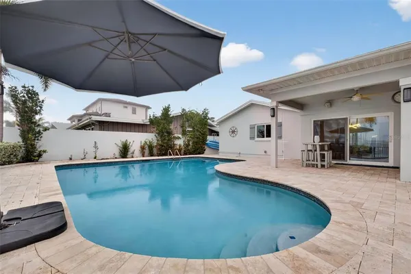 $1,749,000 | 136 Windward Island, Clearwater Beach, FL 33767