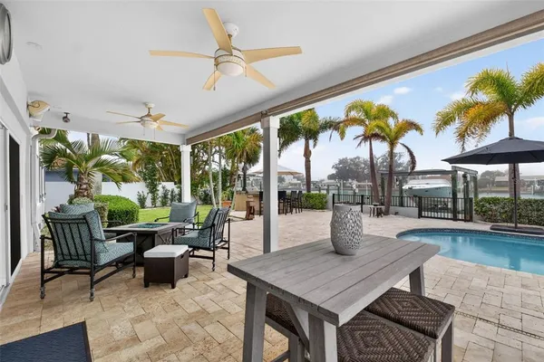 $1,749,000 | 136 Windward Island, Clearwater Beach, FL 33767