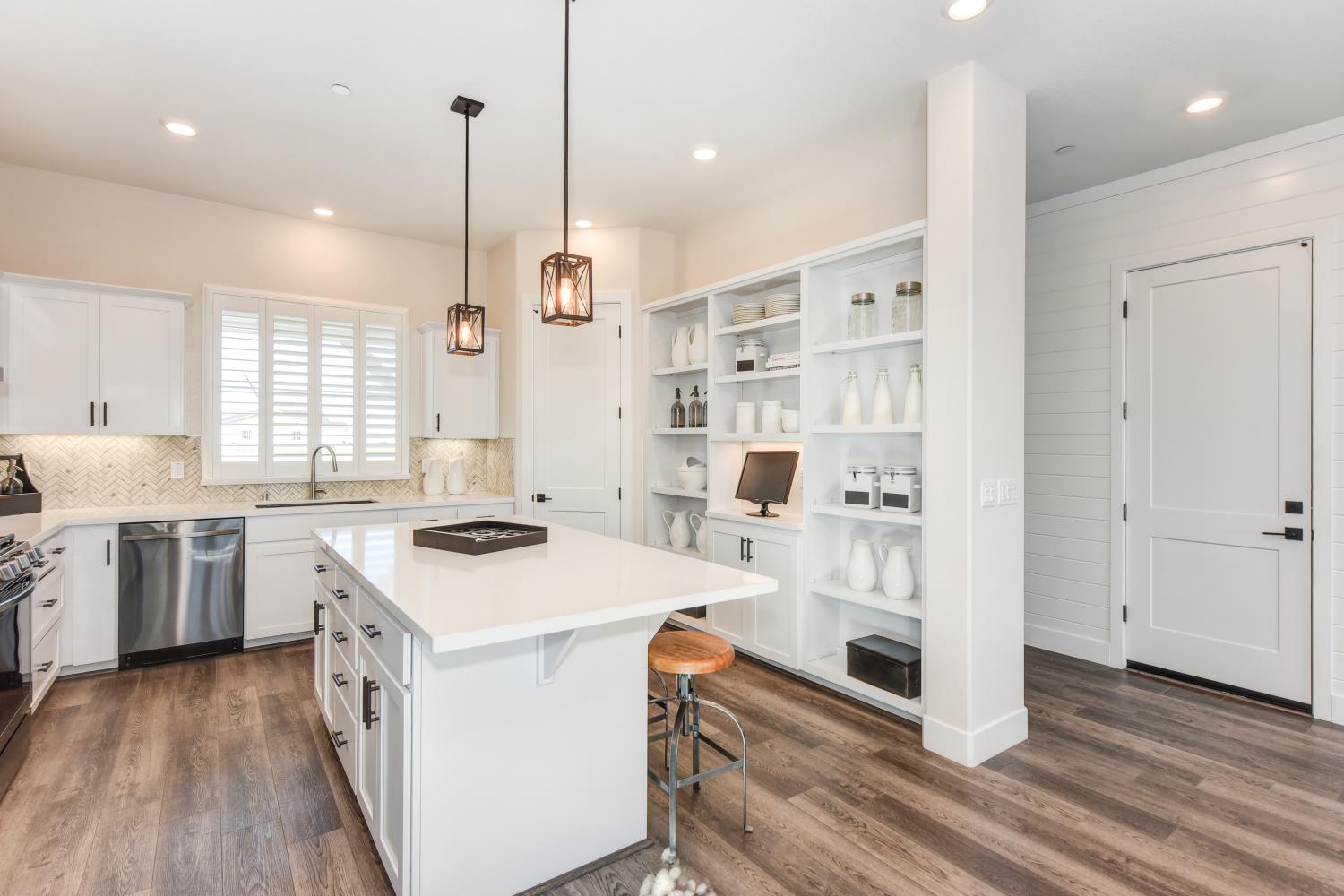 6161 Riding Path Drive Roseville, CA 95747 - Photo 4 of 31