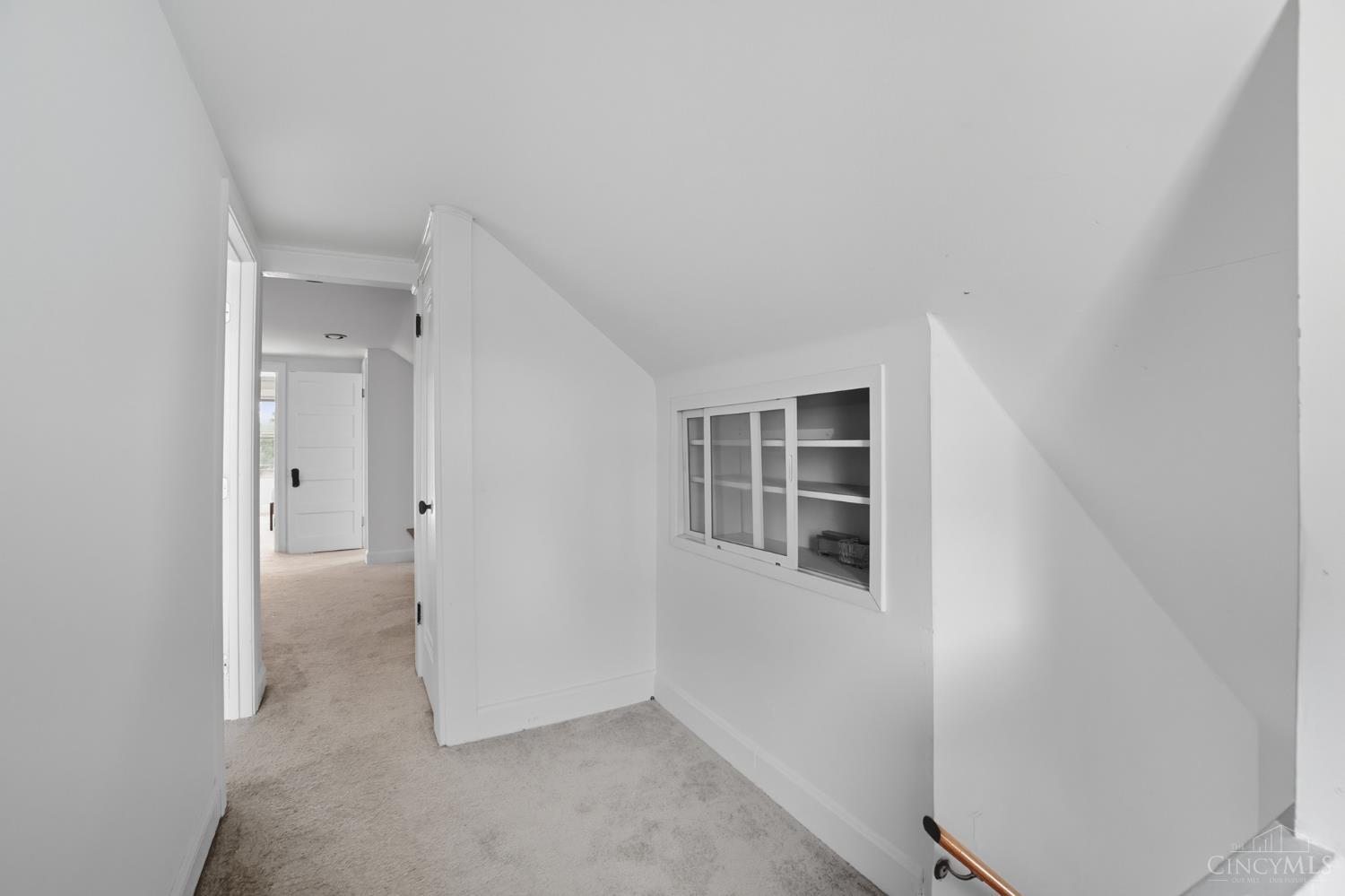 4352 Ridgeview Avenue Cincinnati, OH 45238 - Photo 48 of 70 Third floor
