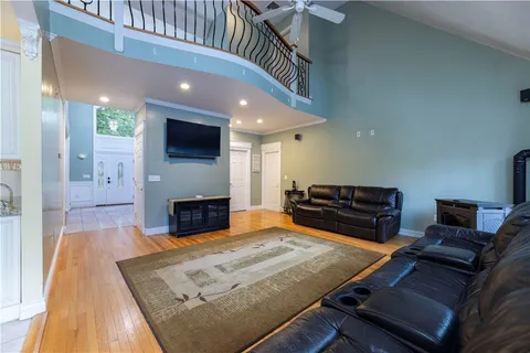 $749,900 | 36 Breakneck Hill Road, Killingly, CT 06241