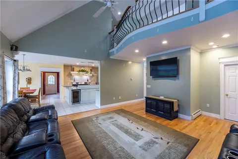 $749,900 | 36 Breakneck Hill Road, Killingly, CT 06241