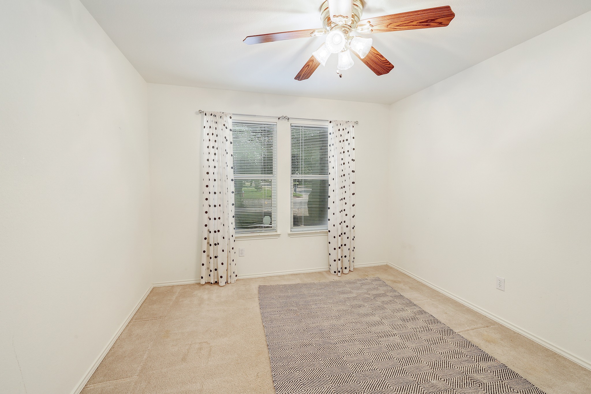 1621 Apollo Circle Round Rock, TX 78664 - Photo 21 of 27