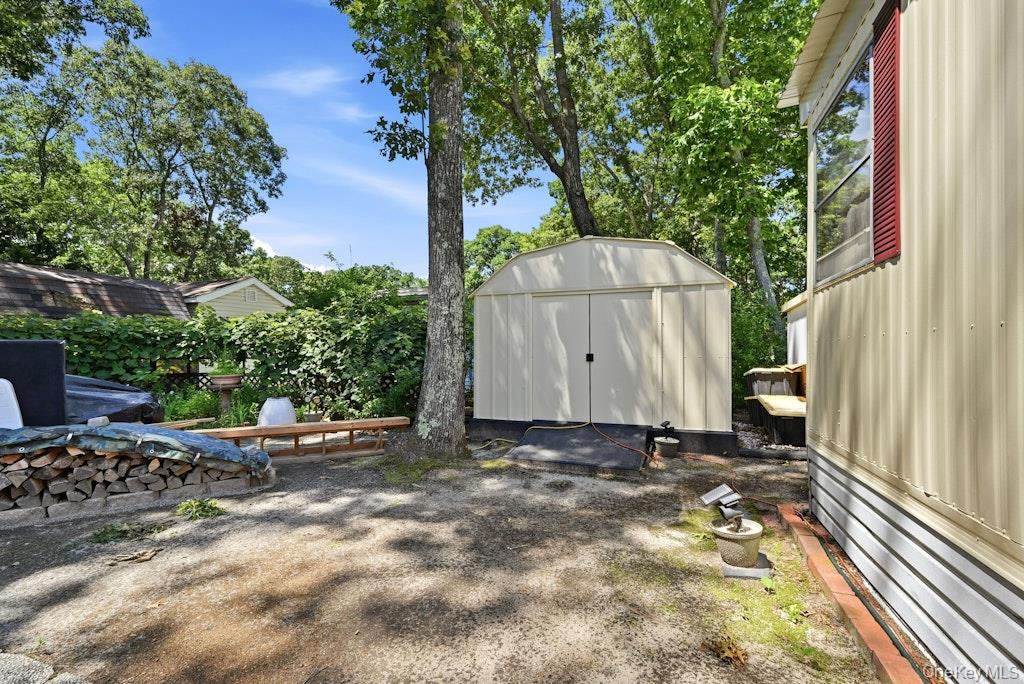 433-34 Mill Road Calverton, NY 11933 - Photo 7 of 18 Gallery Image 7