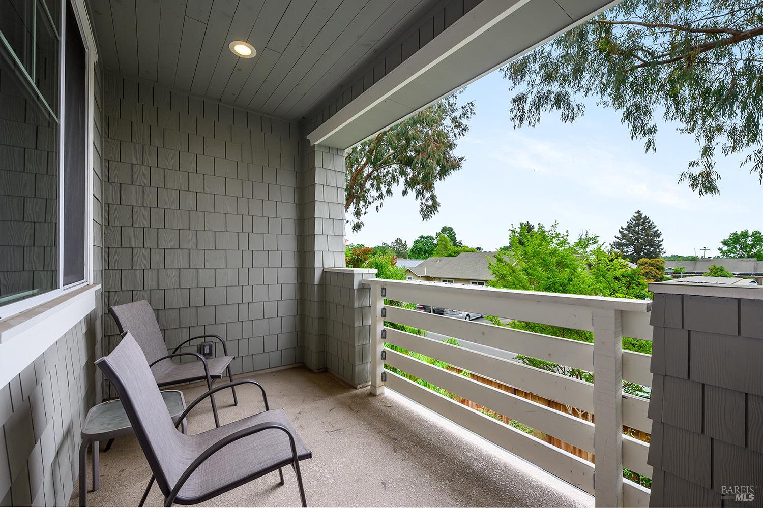 228 Johnson Street Windsor, CA 95492 - Photo 12 of 32 a view of sitting area in balcony