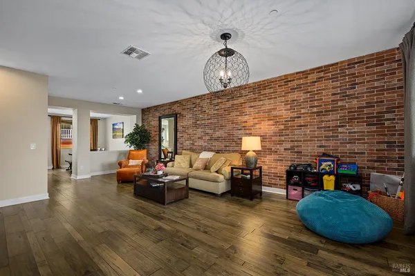 $719,000 | 228 Johnson Street, Windsor, CA 95492