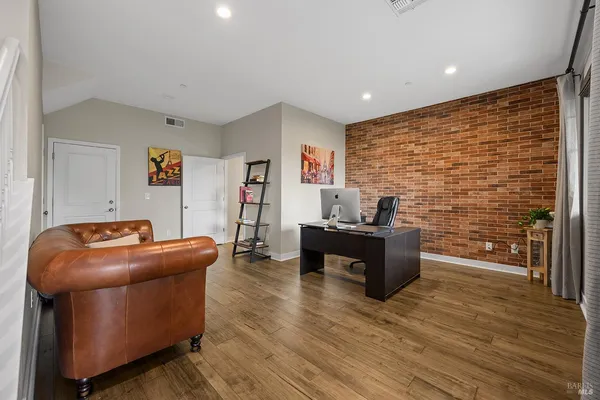 $699,000 | 228 Johnson Street, Windsor, CA 95492