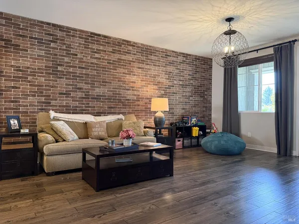 $719,000 | 228 Johnson Street, Windsor, CA 95492