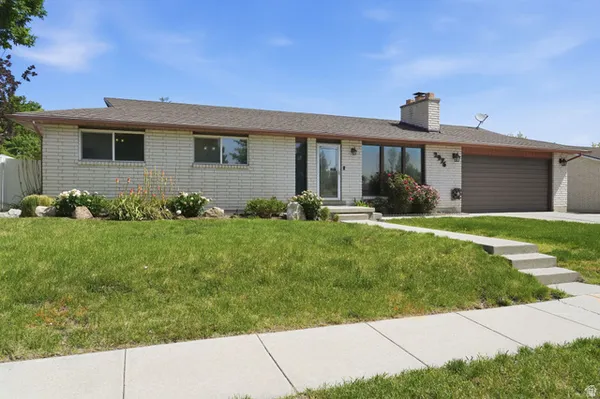$579,000 | 2976 West 6620th Street South, West Jordan, UT 84084