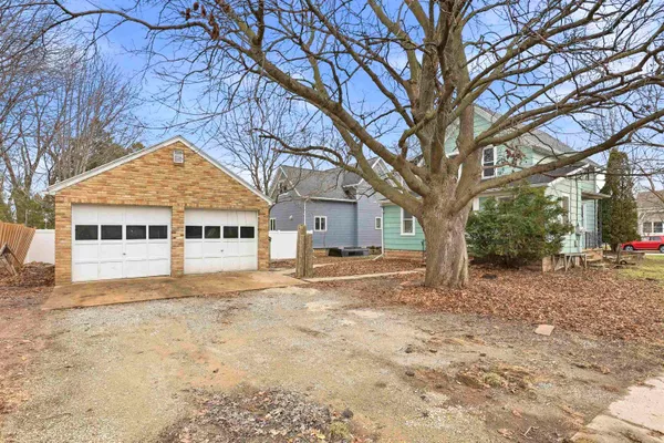 $189,900 | 840 West 5th Street, Appleton, WI 54914