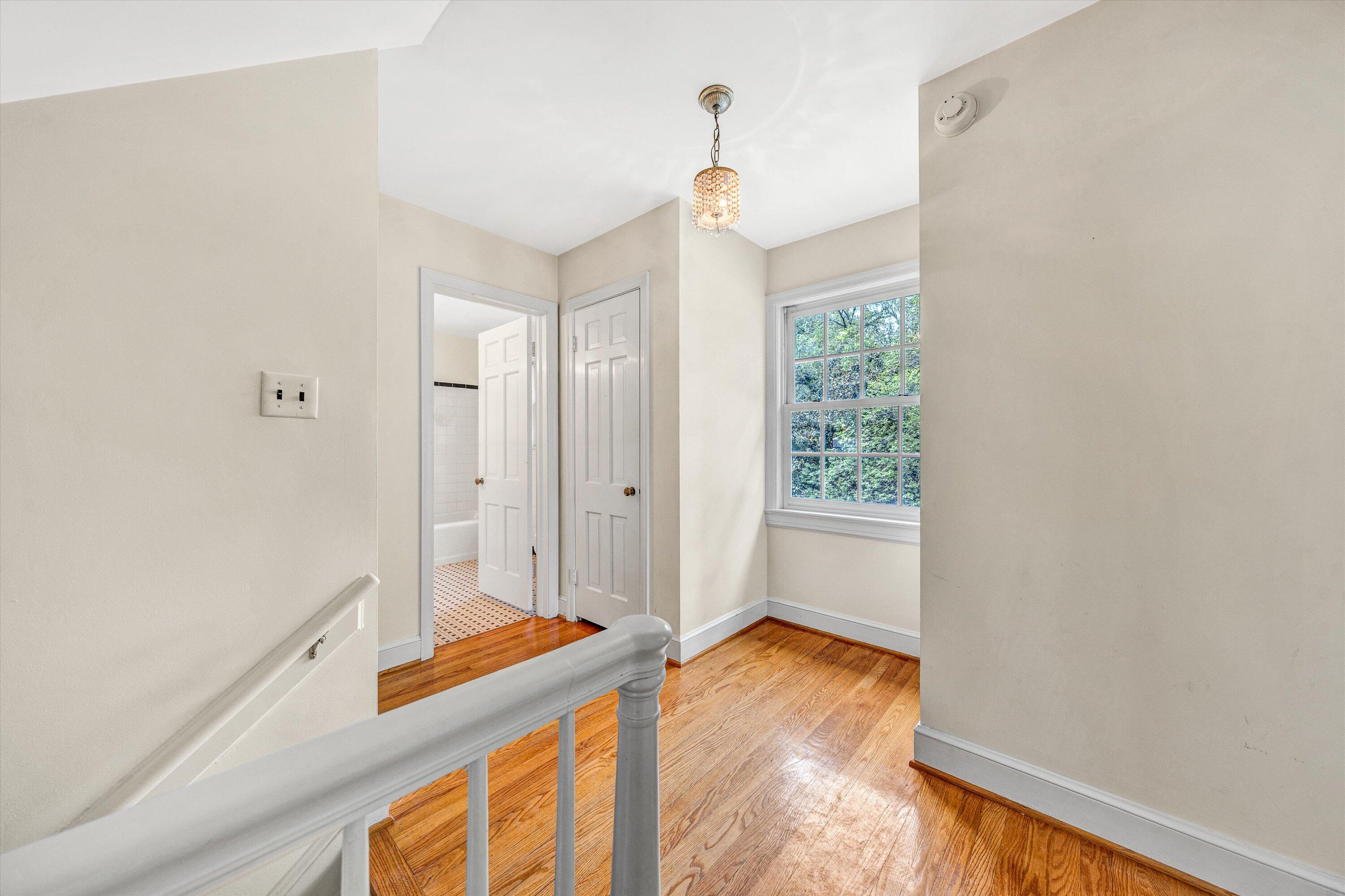 2833 Longview Avenue Southwest Roanoke, VA 24014 - Photo 26 of 53 28-DSC00235