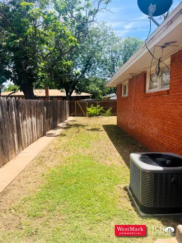 $1,100,000 | 3511-3519 35th Street, Lubbock, TX 79413