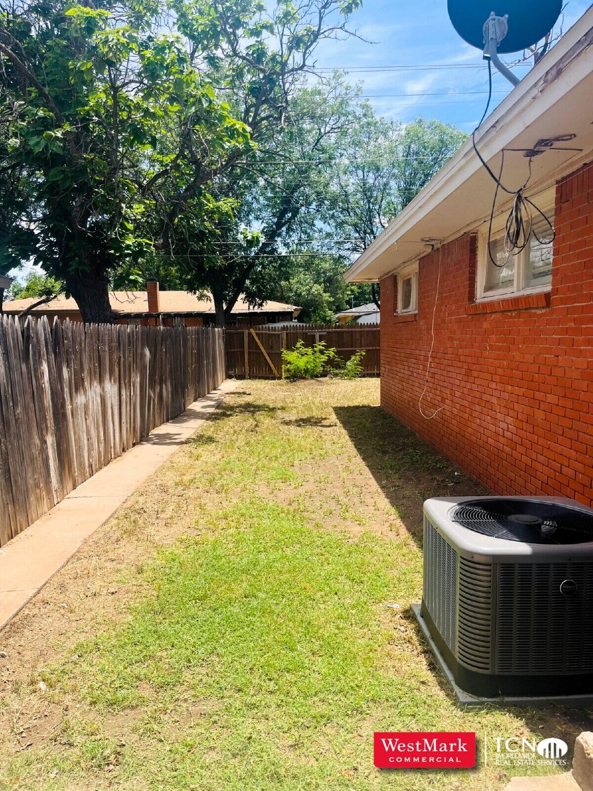 3511-3519 35th Street Lubbock, TX 79413 - Photo 12 of 19 3513 A 35th-13