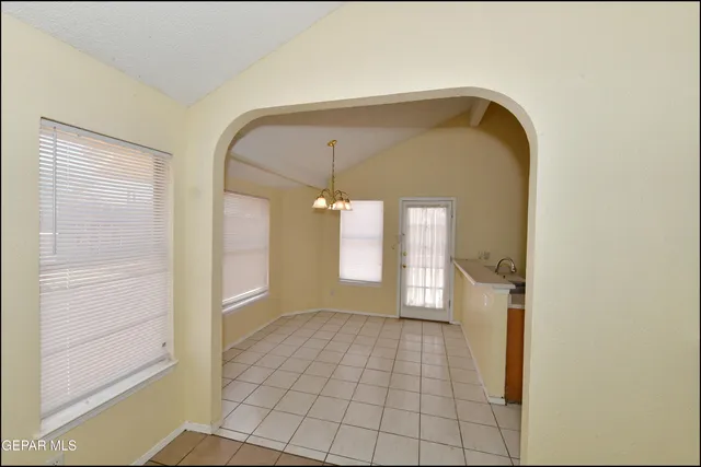 a view of empty room with window