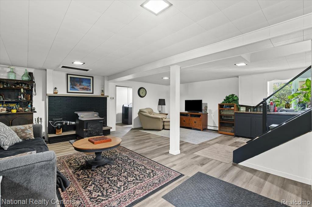 1785 Middle Road Highland, MI 48357 - Photo 21 of 50
