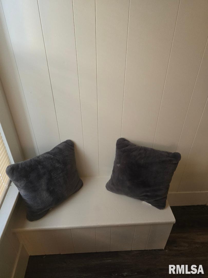 418 19th Avenue North Clinton, IA 52732 - Photo 12 of 28