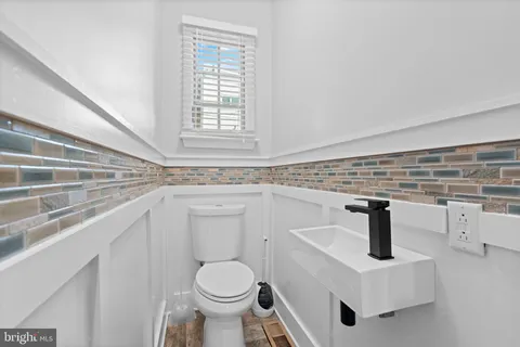 $309,900 | 345 Roseberry Street, Philadelphia, PA 19148