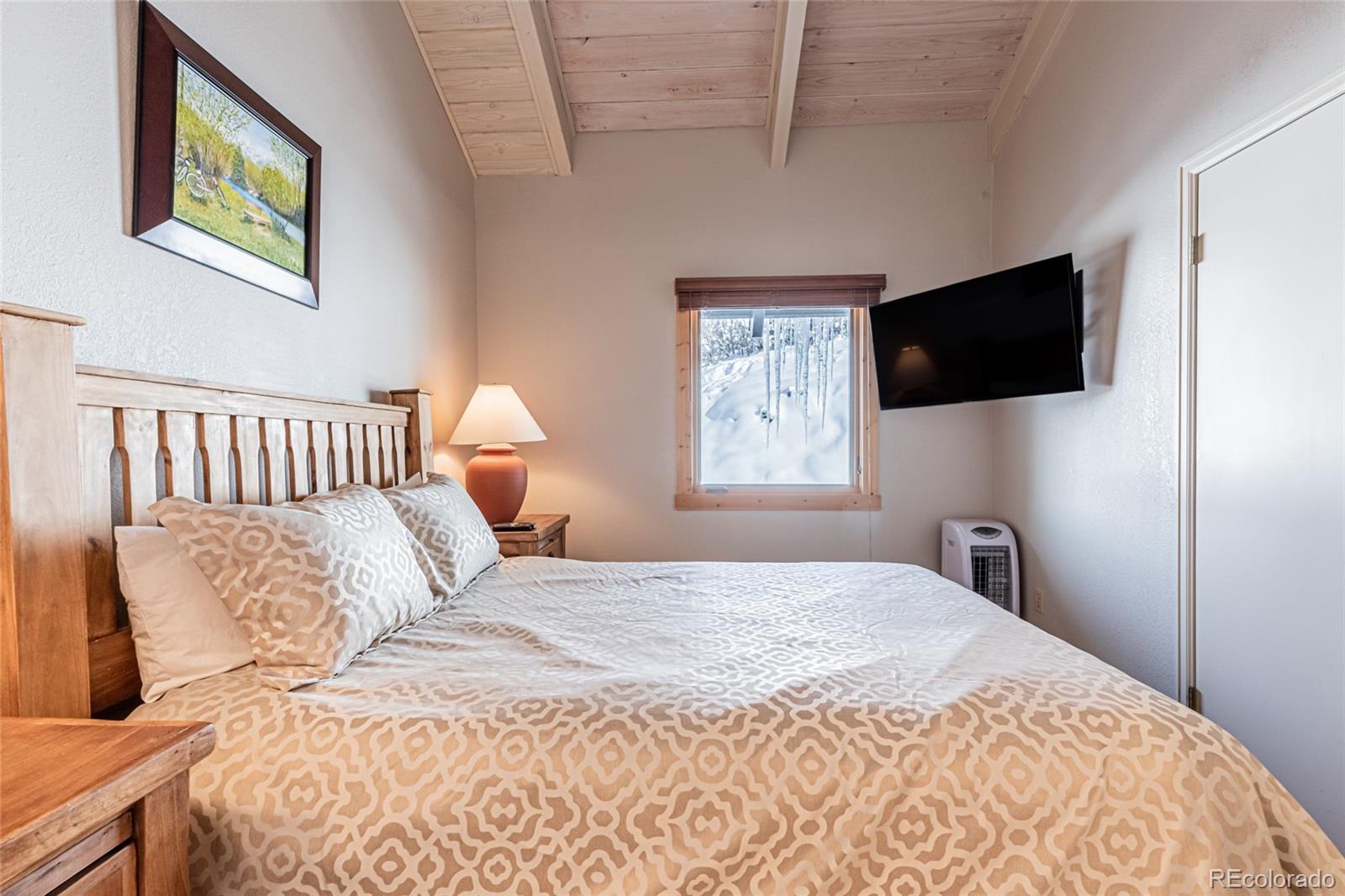2602 Longthong Road, Unit 307 Steamboat Springs, CO 80487 - Photo 14 of 29 Gallery Image 14