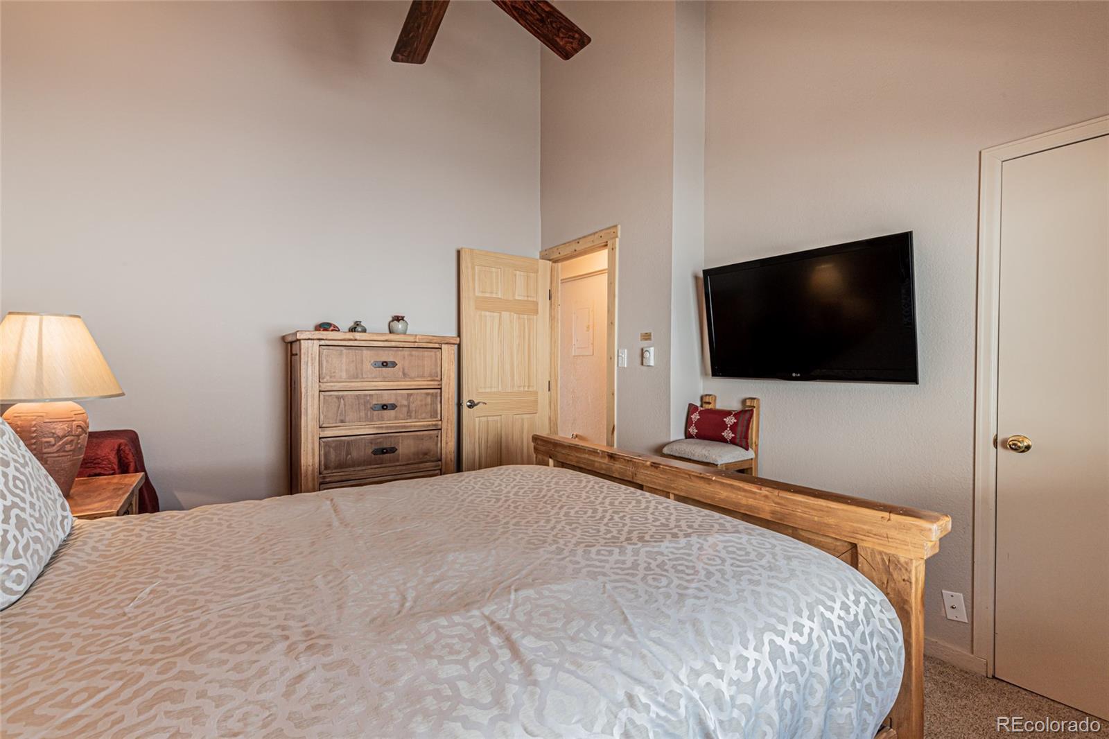 2602 Longthong Road, Unit 307 Steamboat Springs, CO 80487 - Photo 17 of 29 Gallery Image 17