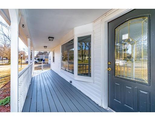 28 Barnet Street Springfield, MA 01129 - Photo 4 of 26 a outdoor space with wooden floor and windows